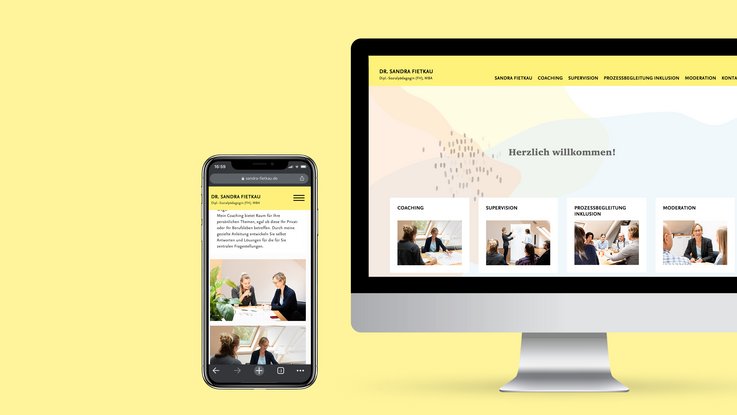 VISUELL Kommunikationsdesign: Visual Identity: Website auf einem Desktop sowie einem Smartphone mit hellem gelb, sowie blauen und roten Farbfeldern, Kapitel Coaching und Supervision sind zu lesen